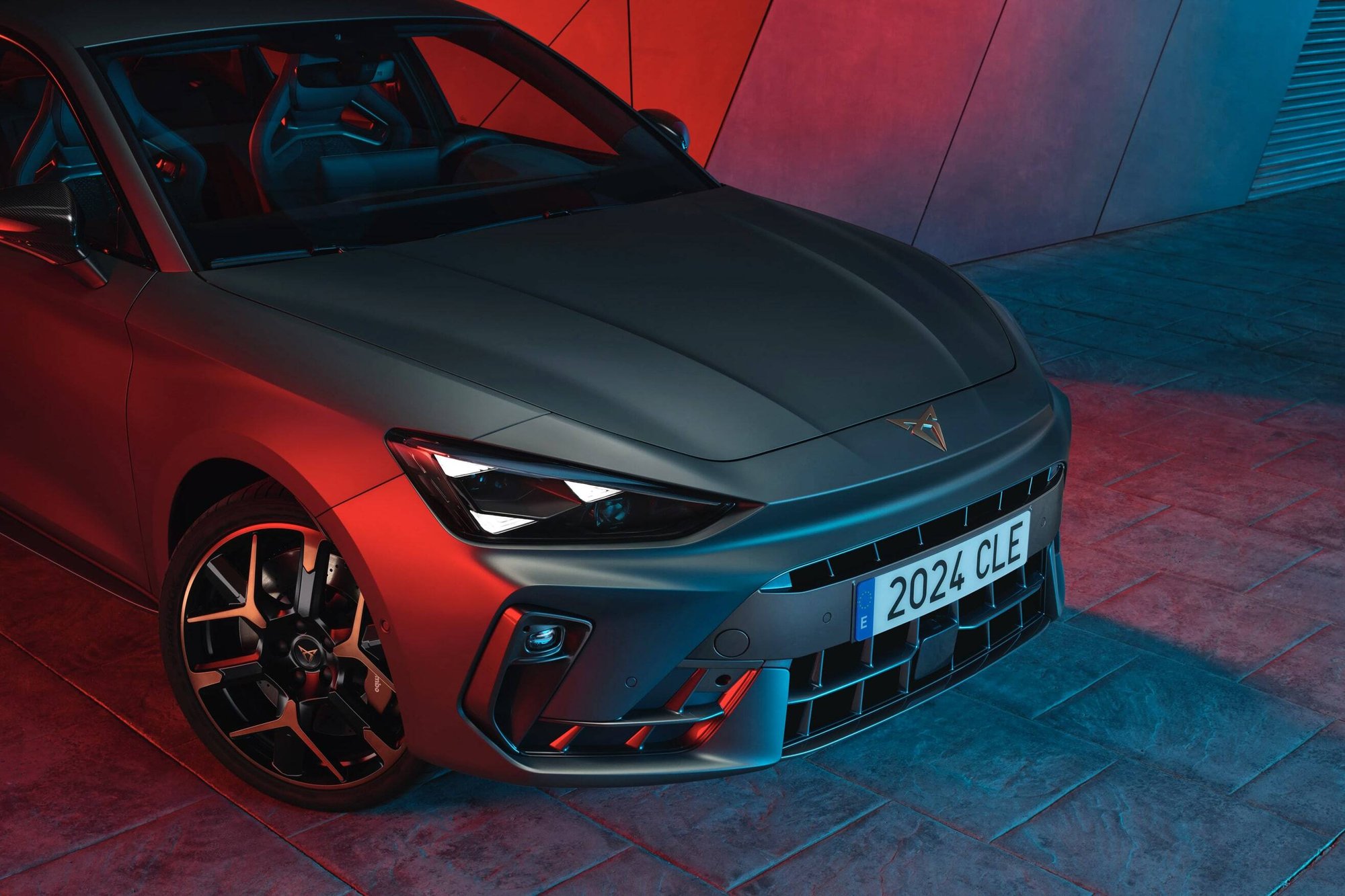 CUPRA Leon 2024 frontale