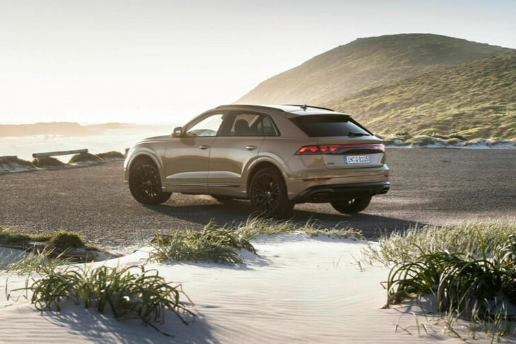 Posteriore Audi Q8