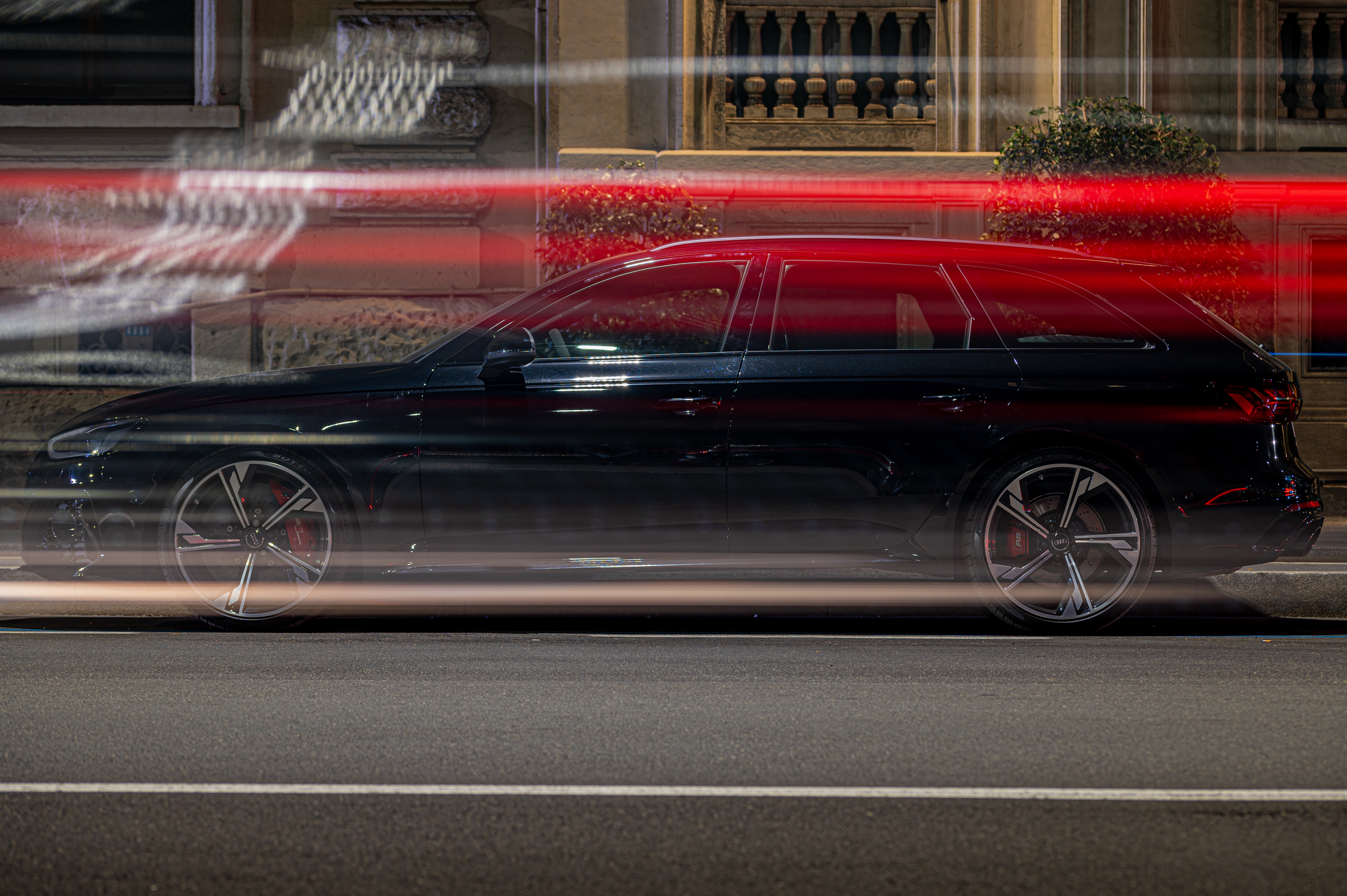 AUDI_RS4_001